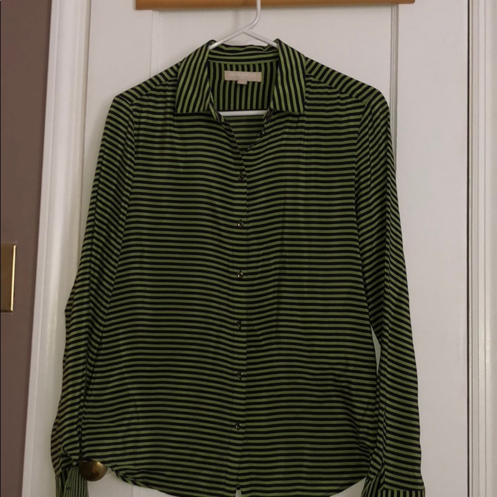 Banana Republic Button Down Blouse!